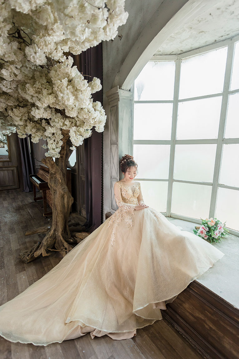 Quỳnh Anh hé lộ chiếc váy cưới đẹp nhất đời khiến Duy Mạnh mê mẩn ngắm nhìn