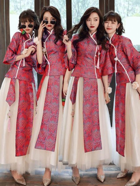 mẫu váy phù dâu đẹp màu đỏ