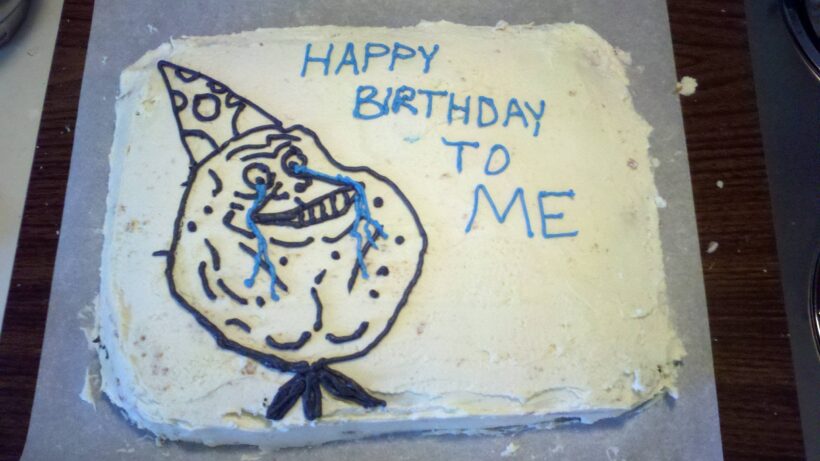 bánh sinh nhật troll bựa, độc lạ, lầy lội, buồn cười